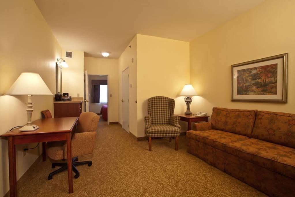Country Inn & Suites By Radisson, Big Rapids, Mi Quarto foto